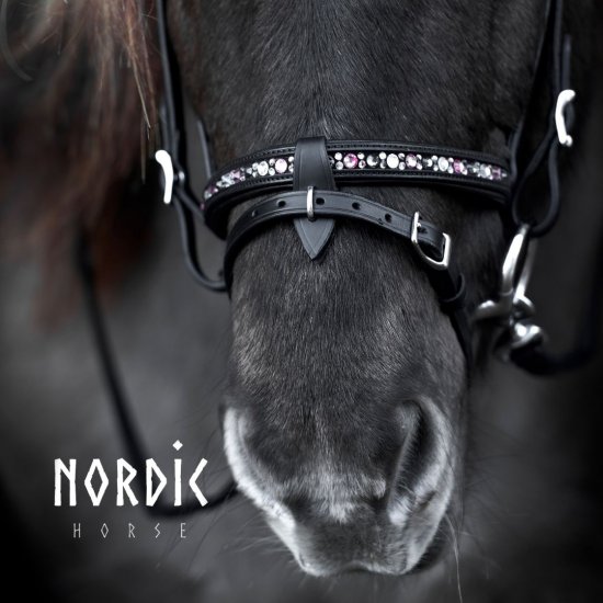 Nordic Horse Kombinerad nosgrimma Rosa miljö1